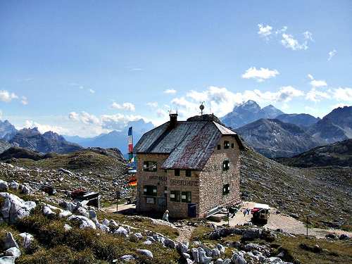 Rifugio BIELLA - SEEKOFELHUTTE